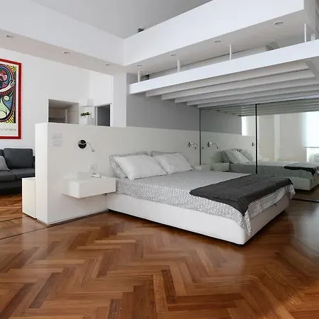 카스텔피다르도 아파트먼트 *