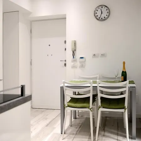 카스텔피다르도 아파트먼트 아파트 *